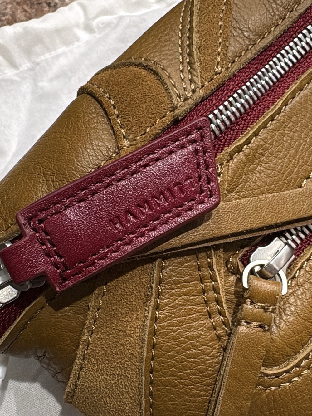Amazing find! Limited edition ❤️‍🔥BRAND NEW…..Hammitt Charles Medium High Tide. - Picture 2 of 6